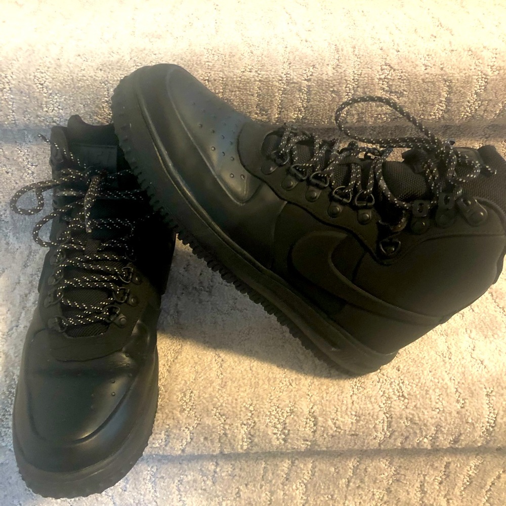 Nike boots